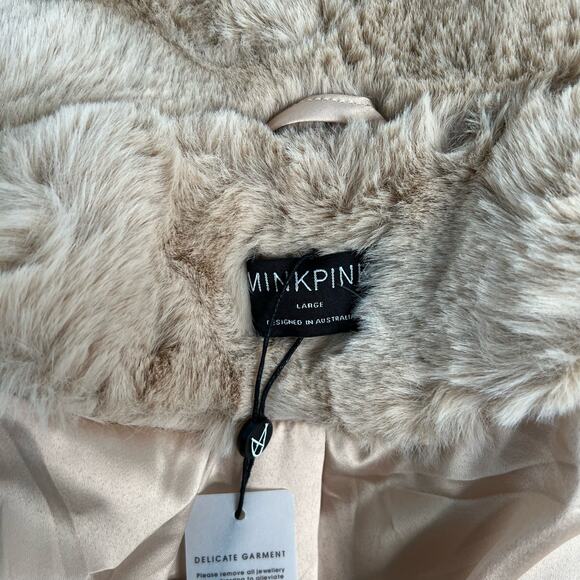 MinkPink Faux Fur Anya Jacket Coat L Tan Fuzzy Plush Cozy Mobwife Party Retro - Picture 7 of 16